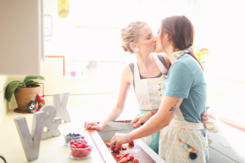  Engagement Shoot: Tori & Kate “Tori and Kate’s engagement shoot is the epitome of Sunday morning perfection (I am a sucker for pancakes). Photographer Adrienne Gunde makes this kitchen glow and the love shine. LA (Silverlake), you are forever
