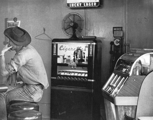 Dorothea Lange: Cafe near Pinole, California, 1956
