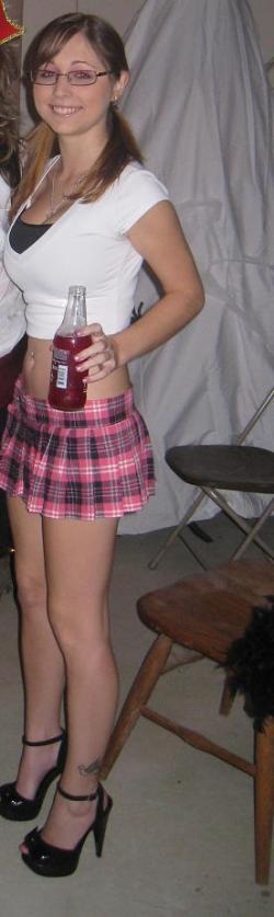 fetishclub:  Shyloh [via r/GirlsinSchoolUniforms] http://fetishclub.tumblr.com/ 
