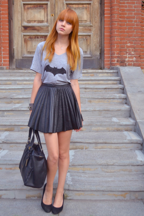 workaholicatrest:  Bangin’ Babes with Bangs So funny how a haircut inspires sweet dreams  #7