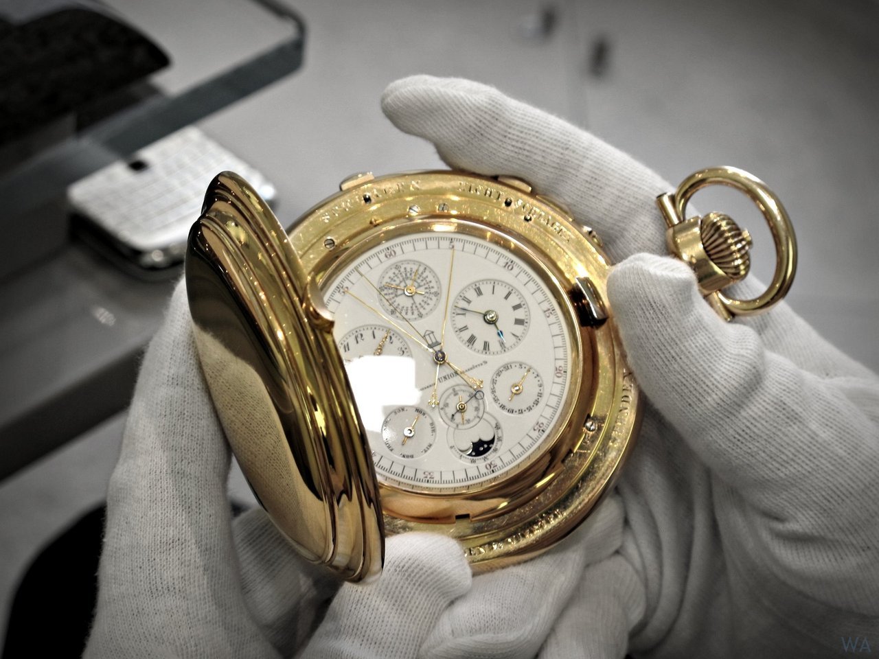 watchanish:  $6,000,000 AP pocket watch! Yup I held it. Yup, I nearly dropped it!