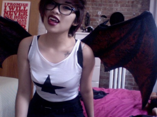 -ephemerality: GUESS WHO GOT HER GOD DAMN DEMON WINGS TODAY AWW YEAH. Demon hipster chick from Scot