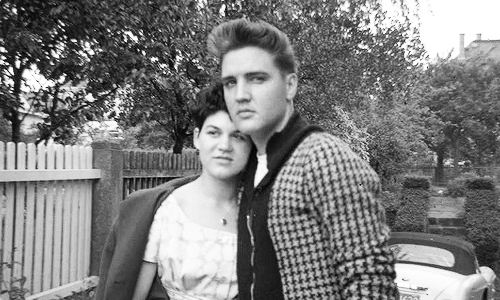 let&ndash;yourselfgo-deactivated2012:  Elvis with fans outside his home in Bad