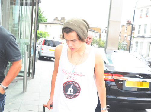 pry the darkness from my eyes