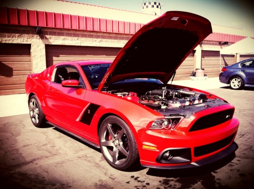 maryannewendt:  #ROUSH One badass car. #HerHighway #MPGTrackDay w/ @ChristinaSelter – View on Path.
