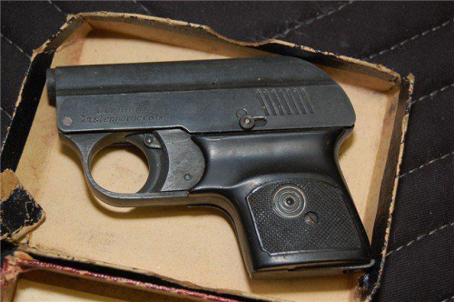 German Gas Pistols,In 1920’s Germany there was a surge in popularity for small less than letha