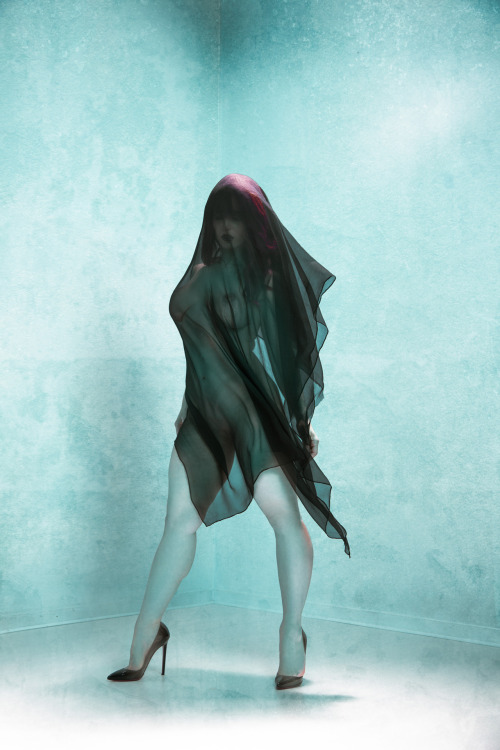 andrearosu: [Image by Neil Snape Photography] Working with Neil had been a dream of mine for so long
