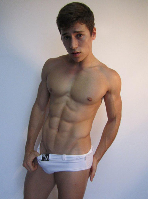  Renato Ferreira  adult photos