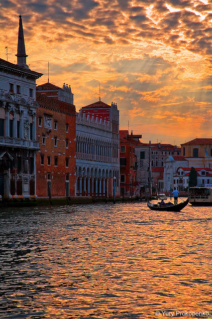 Sunset over The Grand Canal in Venice, Italy (by -yury-).