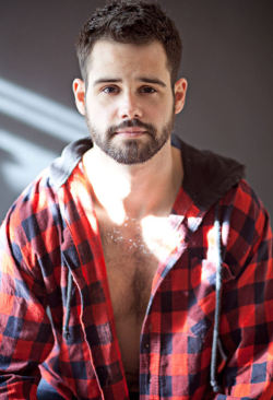 guysthatgetmehard:  flannel laflamme 