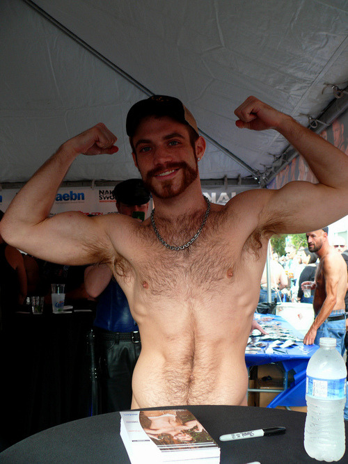 Trent - Flexin’ @ Pride Show us your Gunz! [click here]