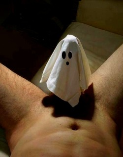 servingtoplease:  Happy Halloween! 