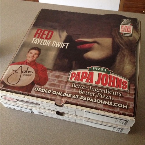 himynameistl182:Check out the Pizza Box #TaylorSwift #Red #papajohns (Taken with Instagram)