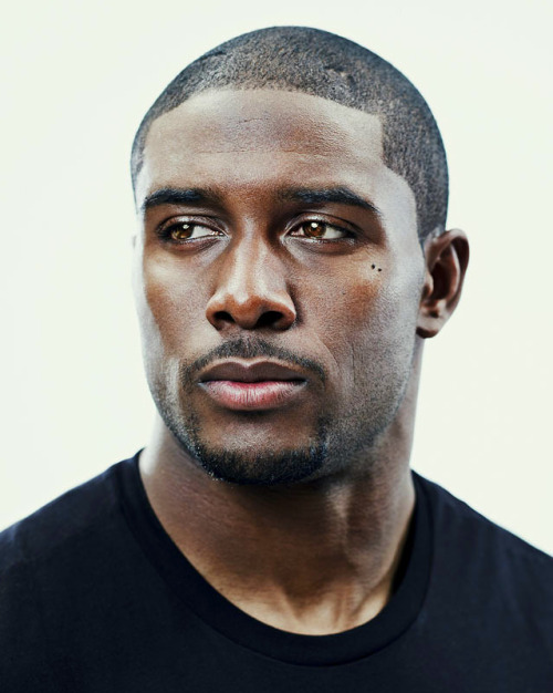 serpentine913:  Reggie Bush + Photographer Philipp Forstner + Red Bulletin Magazine
