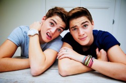 floralit-e:  glamvibes:  jacksgap:  Reunited