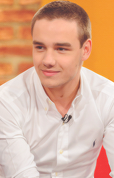 btwmalik:  9 photos of Liam Payne’s new haircut. 