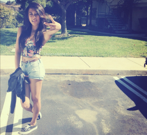 yabitchlikemyswag:  For Dope Shit Follow My TUMBLR. Then Subscribe To Me On FACEBOOK To Gain Tons Of Followers ;). 