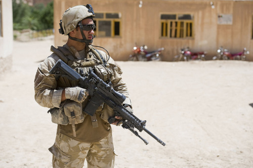 militaryandweapons:  20110912_WN_S1015650_0079.jpg by NZ Defence Force on Flickr. 