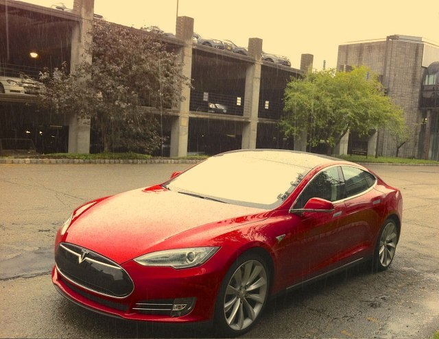 usedcarforheonkigou:  (via Is the Tesla Model S the Most Important Car of the 21st