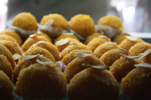 fuckyeahsouthasia:  Motichoor Laddu  - Ghantewala Halwai,Delhi.Food for the gods. Click here to rea