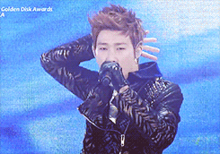 gyutastic:  golden disk award @ osaka - sunggyu (paradise ♥) 