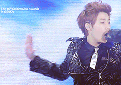 gyutastic:  golden disk award @ osaka - sunggyu (paradise ♥) 