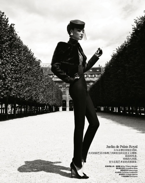 thepinupnoire:  garconniere:  pretaportre:  “Celebrating its 36th anniversary, the October issue of Harper’s Bazaar China travels to Paris for a story featuring classic style. In front of Yin Chao’s lens, Miao Bin Si showcases retro style in luxe