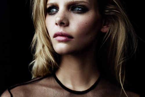 Marloes Horst by Billy Kidd for Oyster #101.