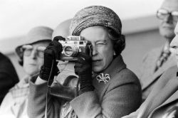 mister-wright:  HM Queen Elizabeth with her