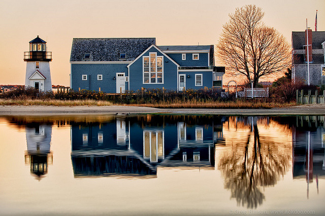 secretsofahappylife:  Hyannis Harbor by ghinson on Flickr.
