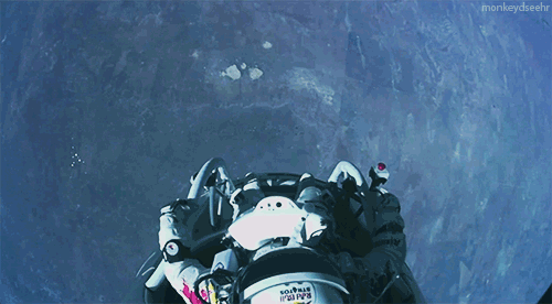 jaredpaladecki:  spaceplasma:  Felix Baumgartner freefall from the edge of the space