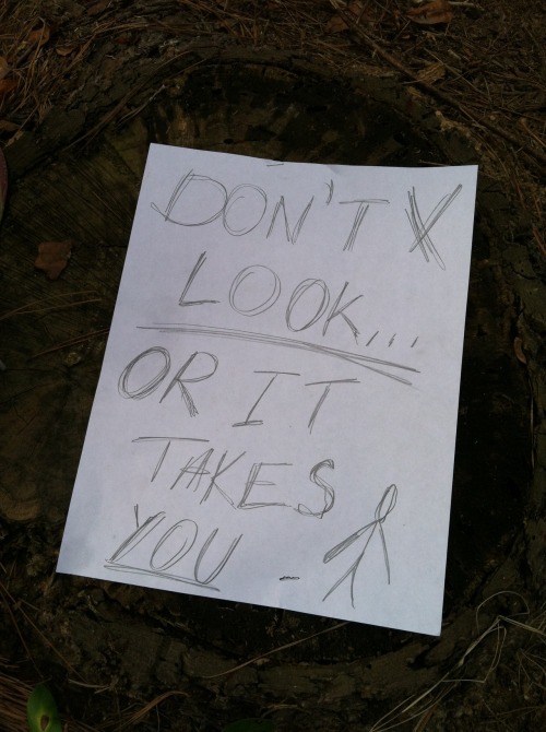 thranduilsenpai:  sexygingerninja:IN  kitsunecoffee:  alfredtheboywonder:  i just introduced my brother and his friends to slenderman they played the game and proceeded to freak the fuck out now they’re playing in the woods so i made these and stapled