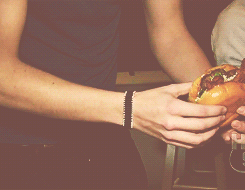 sadgyalrihrih-deactivated202006:  Not only does Harry talk slow, it takes him several minutes to take one bite of a burger. 