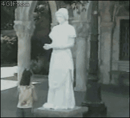 mumforddelrey:  xillians:  failnation:  What a nice statue… WAIT A MINUTE!    She fucking turned away it’s her own damn fa 