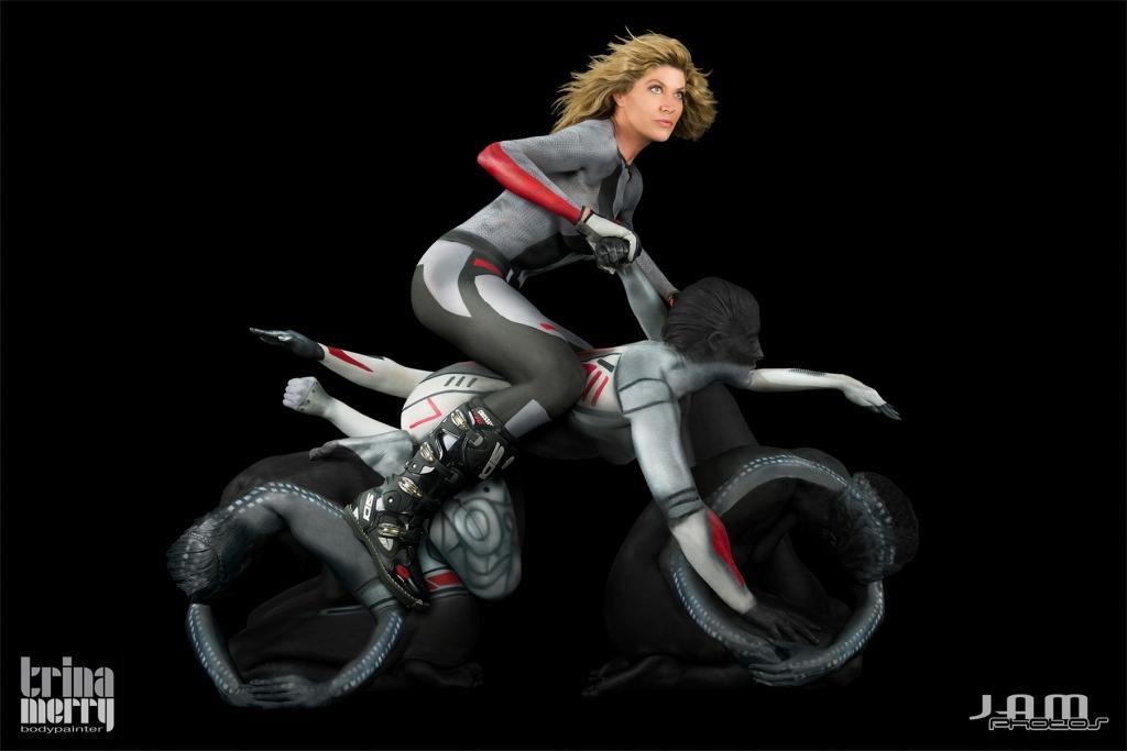 http://www.ilovebodyart.com/bodypaint/artist/trina-merry/