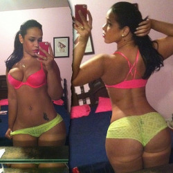onfyrectmsxxl:  From the front nd from the back…these types of Instagram pics are starting to become AWESOME… 