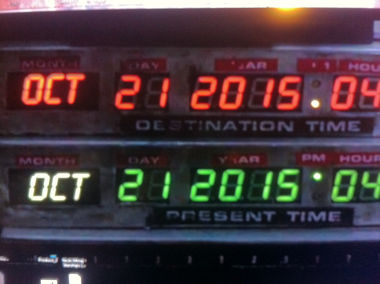 rutella:  PSA: MARTY MCFLY FROM THE BACK TO THE FUTURE FILMS GOES TO THE DATE OCTOBER