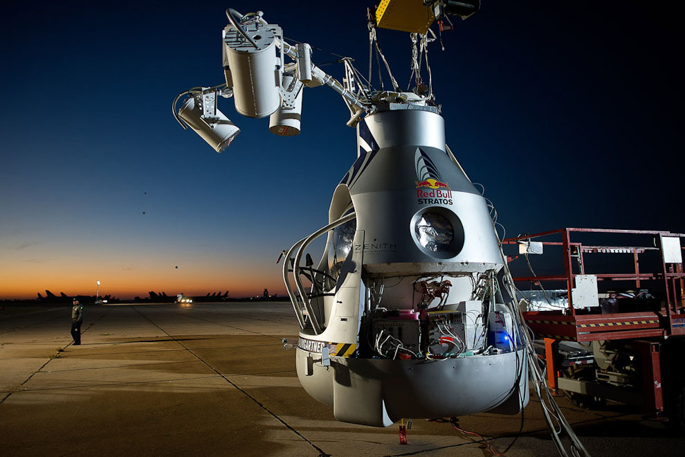 recogedor:  Felix Baumgartner: el misil humano. 