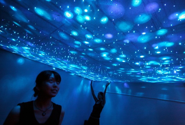 mydarkenedeyes: Interactive installations by Takahiro Matsuo. 