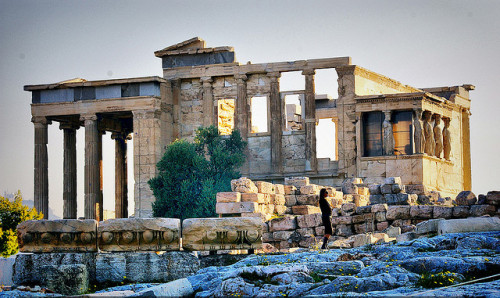 myhistoryblog:Ancient Greek tremple by jdognuk on Flickr.