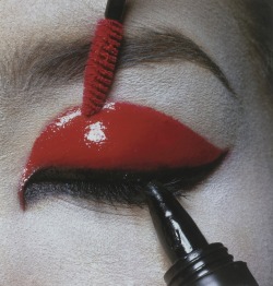 thedoppelganger:  Red-Lacquered Lid, Irving Penn, New York, 1994 