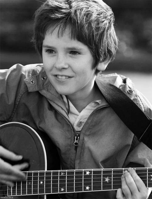 littletears-bigfeelings:  August rush ♥ 