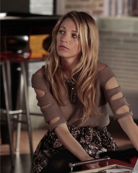 Gossip Girl Style:  Serena Van Der Woodsen This is an adorable look for this season.  I fe
