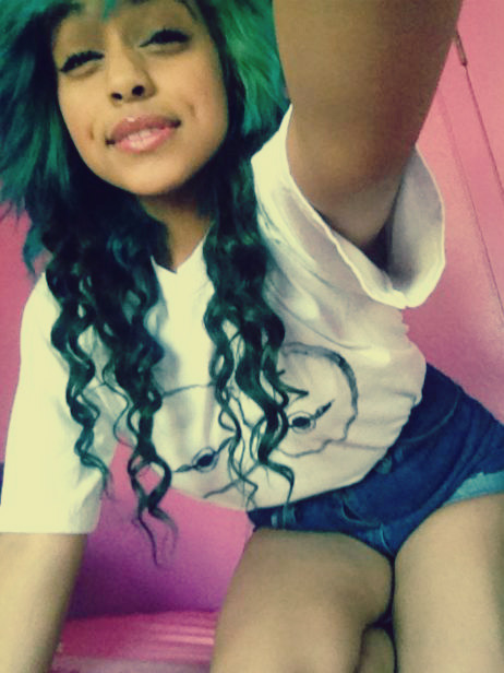 yabitchlikemyswag:  For Dope Shit Follow My TUMBLR. Then Add/Subscribe To Me On FACEBOOK To Gain Tons Of Followers ;). 