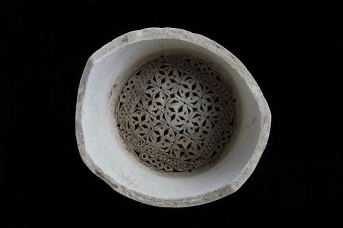 timur-i-lang:Strainer of buff fritware with incised and pierced decoration, found at Fostat, 12th ce