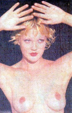 nude-celebz:  Another from Drew Barrymore