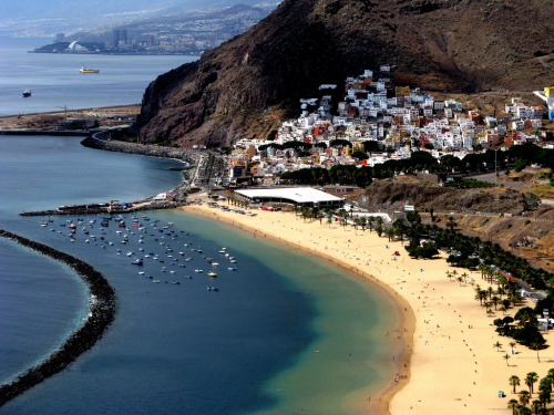 allthingseurope: Tenerife, The Canary Islands (by etoma)