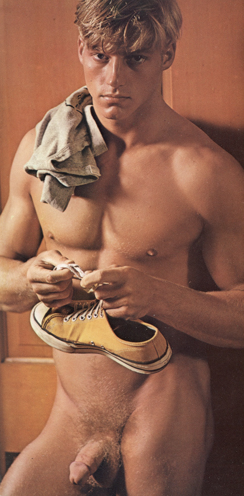 indianatractorboy:  http://indianatractorboy.tumblr.com/