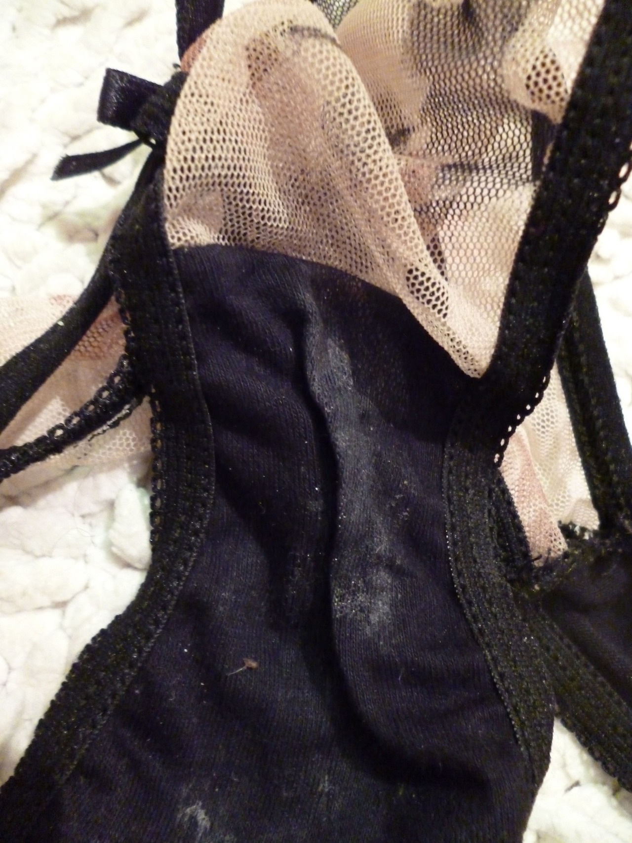 mysistersdirtypanties:  Get your cock out and wank over my sister’s pussy scented