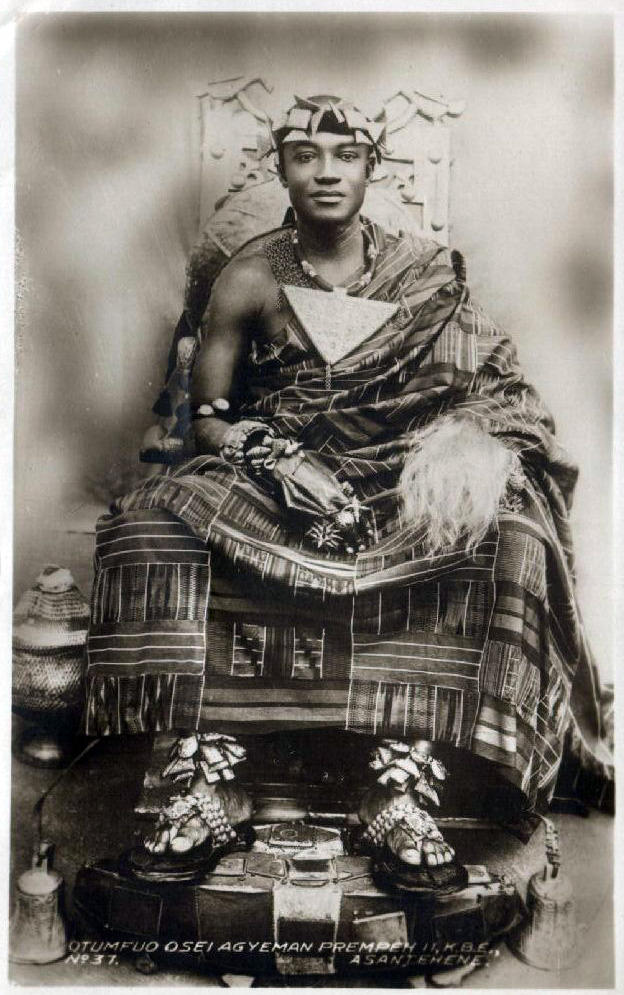 africanmag:  King Osei Tutu Agyeman Prempeh II, Ghana, 1930s. 